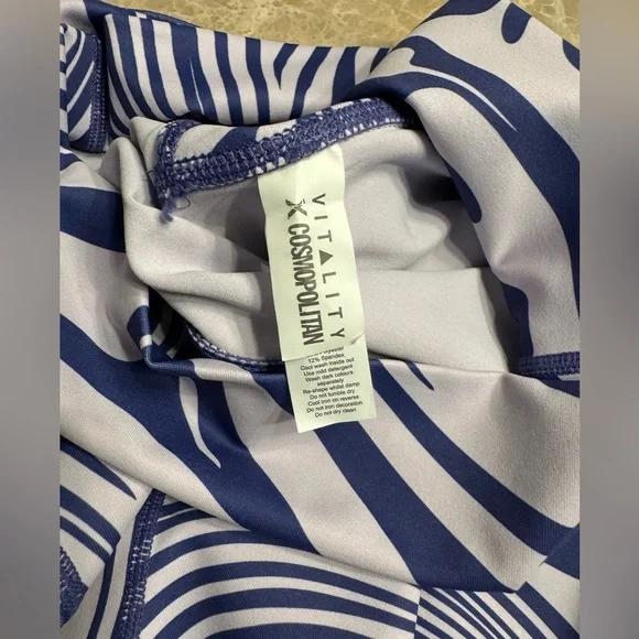 Balance Athletica Vitality Ascend High Waist Leggings Chrysalis Swirl Purple - Picture 4 of 5